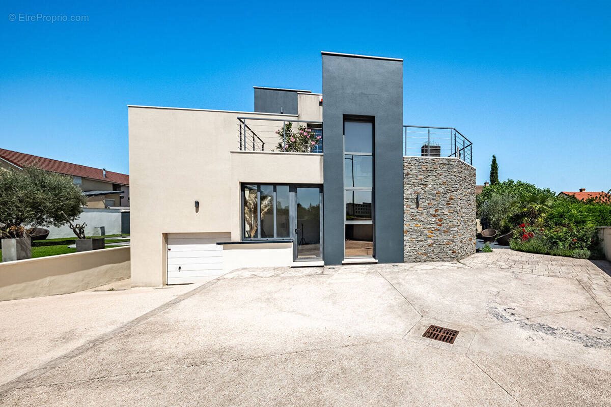 Maison à vendre, 151m², Saint-Apollinaire