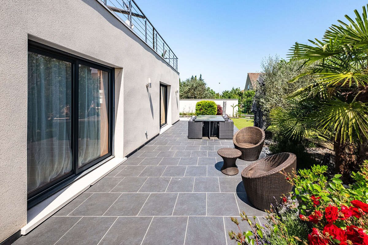 Maison à vendre, 151m², Saint-Apollinaire