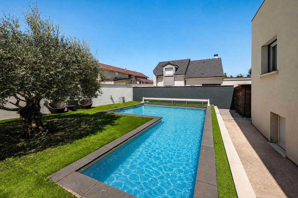 Maison à vendre, 151m², Saint-Apollinaire
