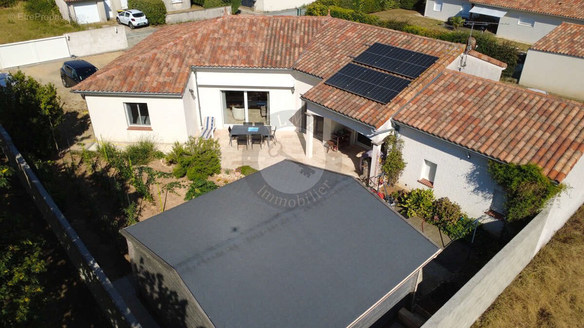 Maison à vendre, 156m², Cissé