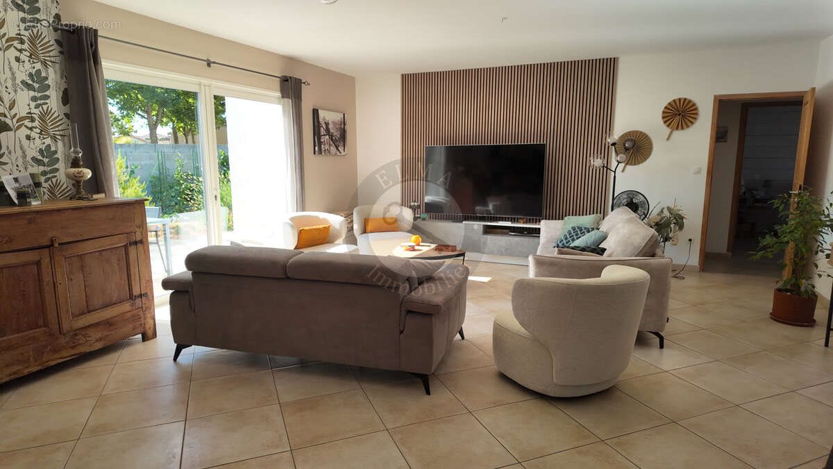 Maison à vendre, 156m², Cissé