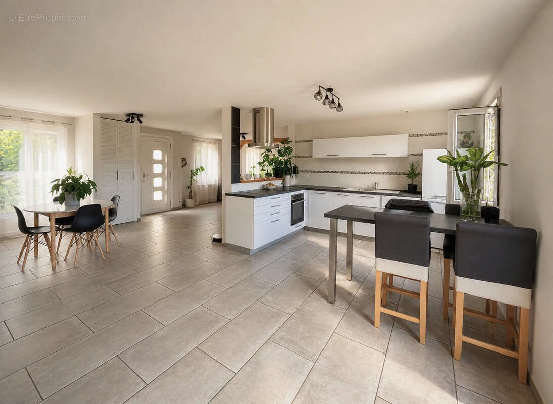 Maison à vendre, 133m², Bourges