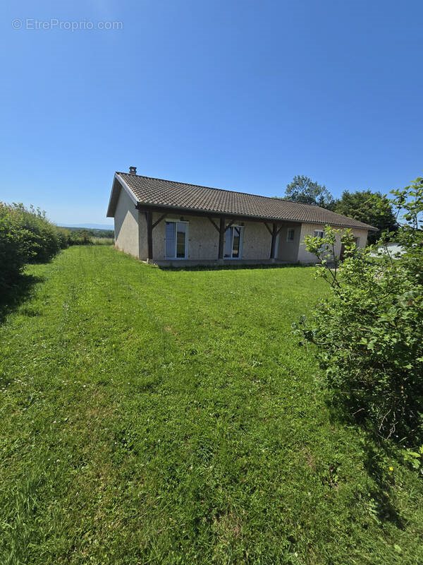 Maison à vendre, 119m², Perrex