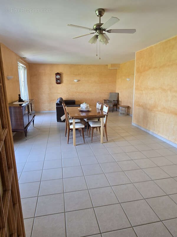 Maison à vendre, 119m², Perrex