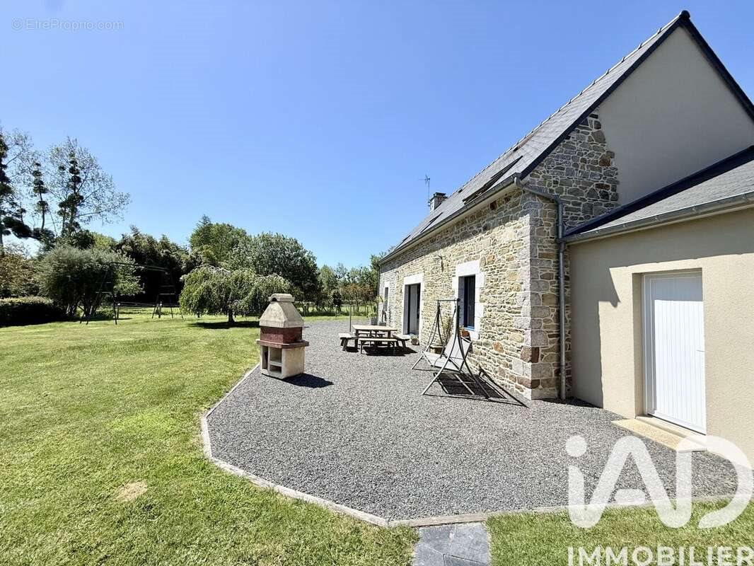 Maison à vendre, 129m², Quettreville-sur-Sienne