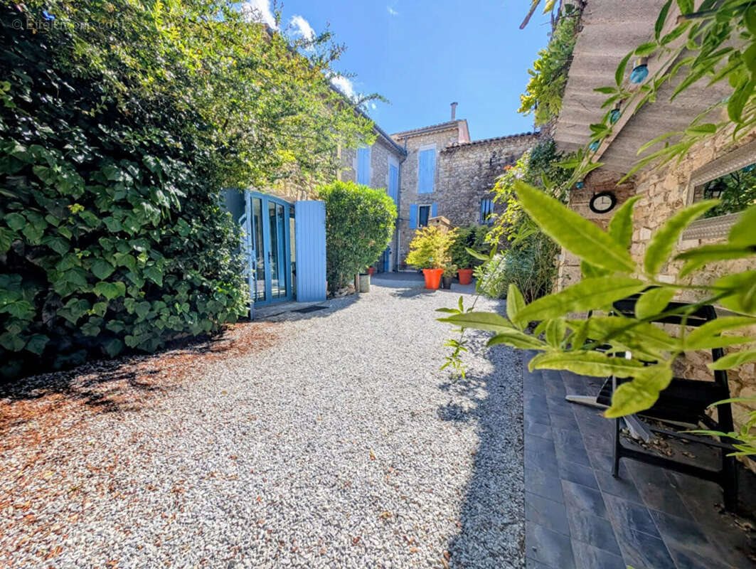 Maison à vendre, 108m², Goudargues