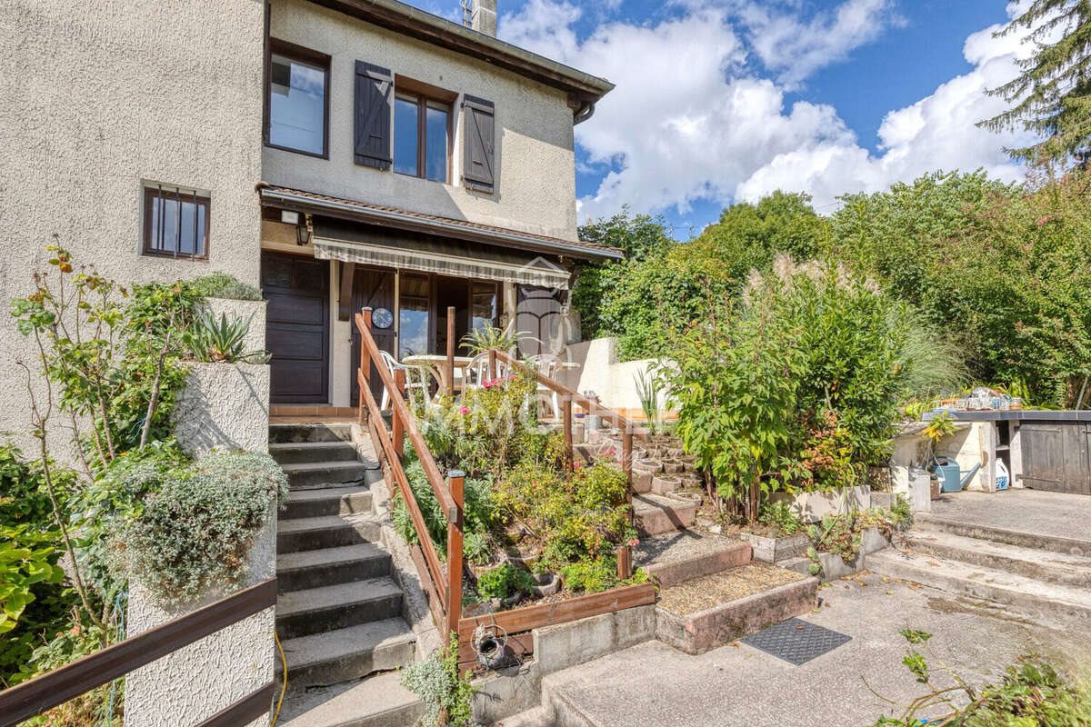 Maison à vendre, 222m², Moirans
