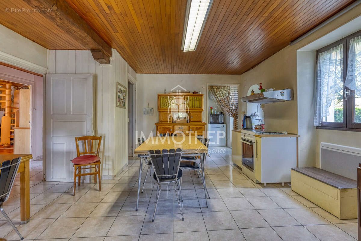 Maison à vendre, 222m², Moirans