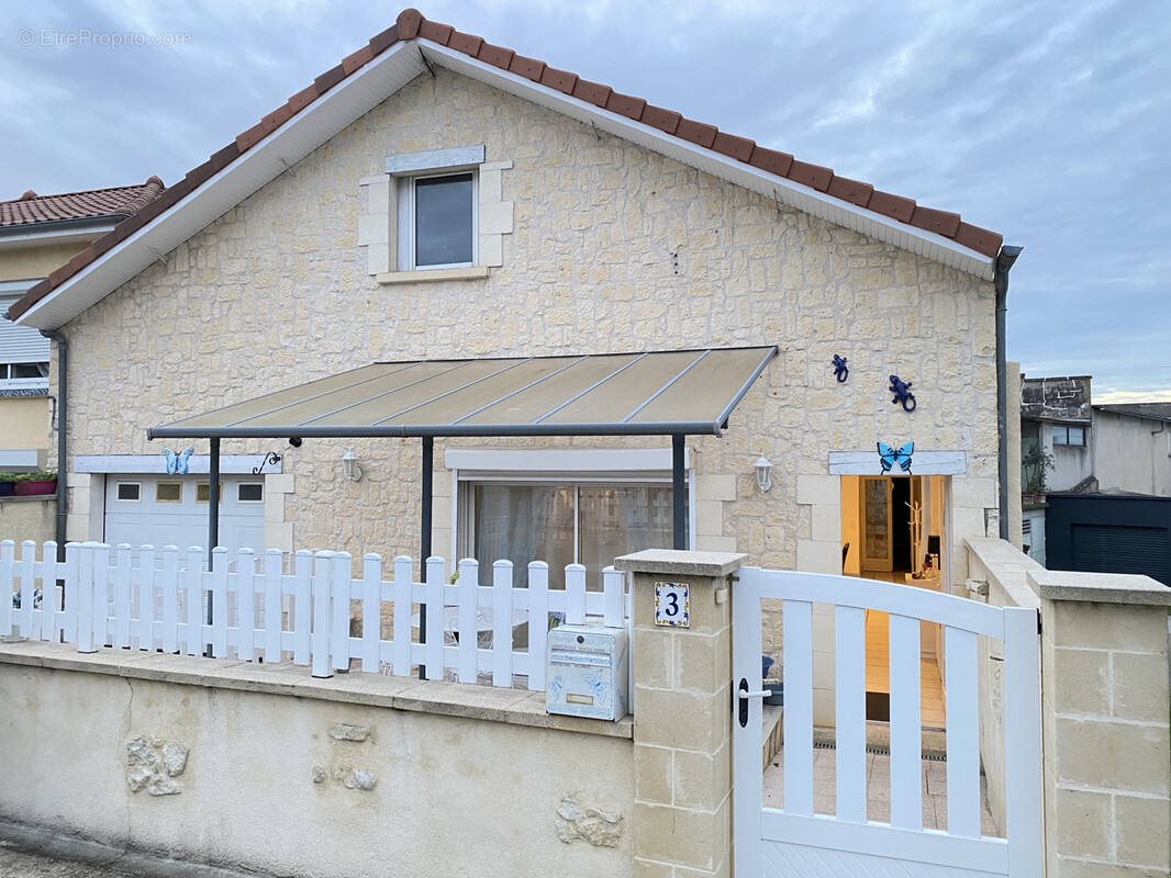 Maison à vendre, 175m², Boulazac