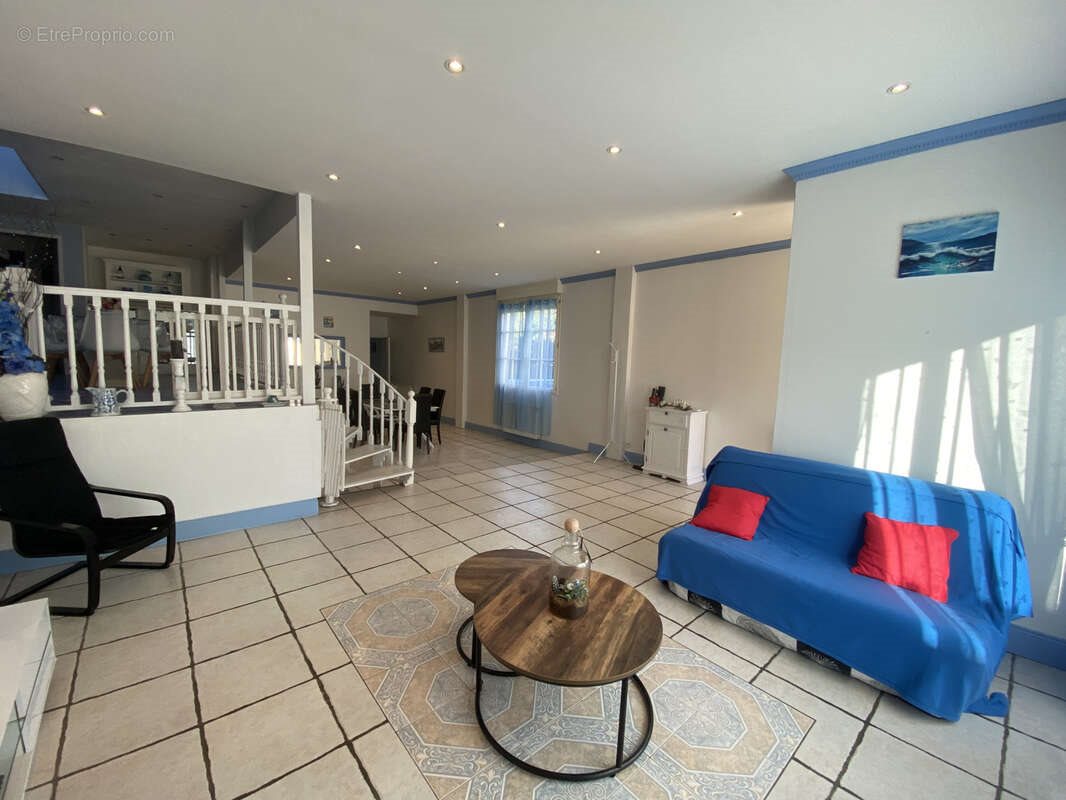 Maison à vendre, 175m², Boulazac