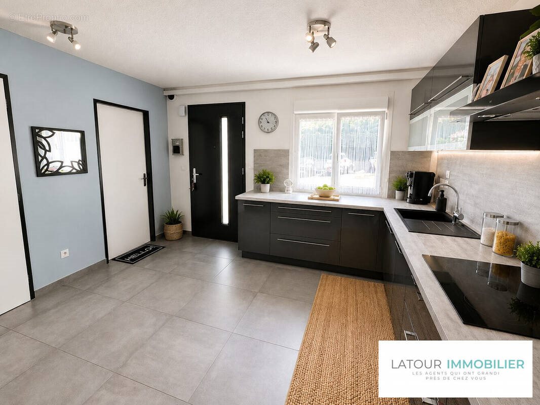 Maison à vendre, 90m², Villefontaine