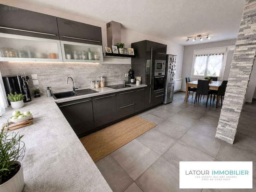 Maison à vendre, 90m², Villefontaine
