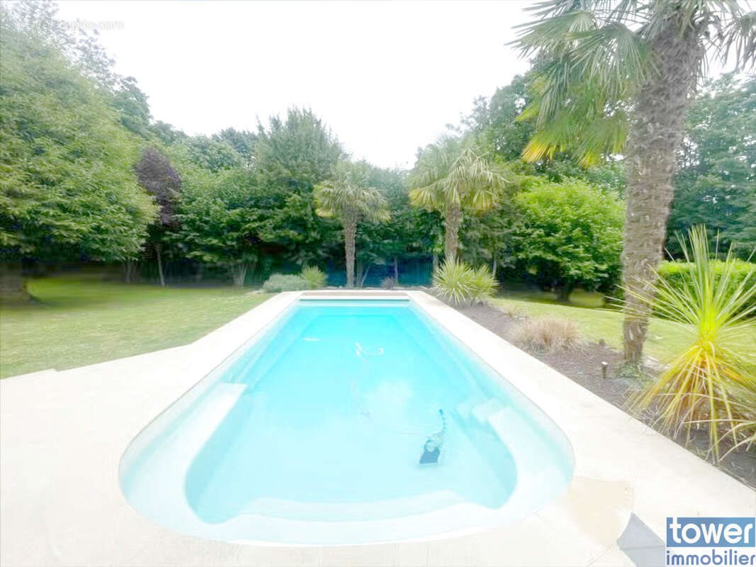 Maison à vendre, 260m², Mathieu