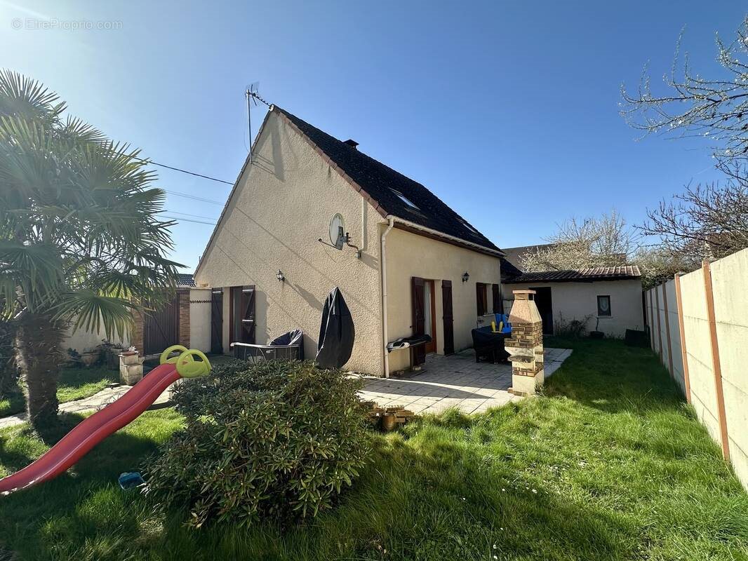 Maison à vendre, 115m², Maintenon