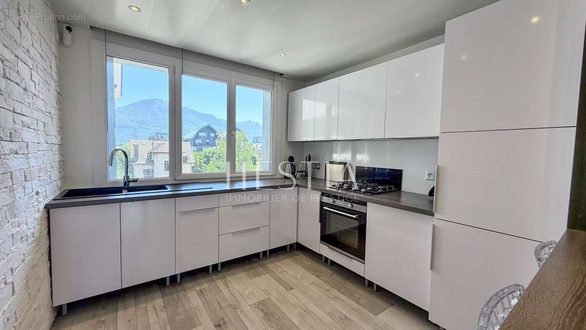 Appartement à vendre, 59m², Annecy