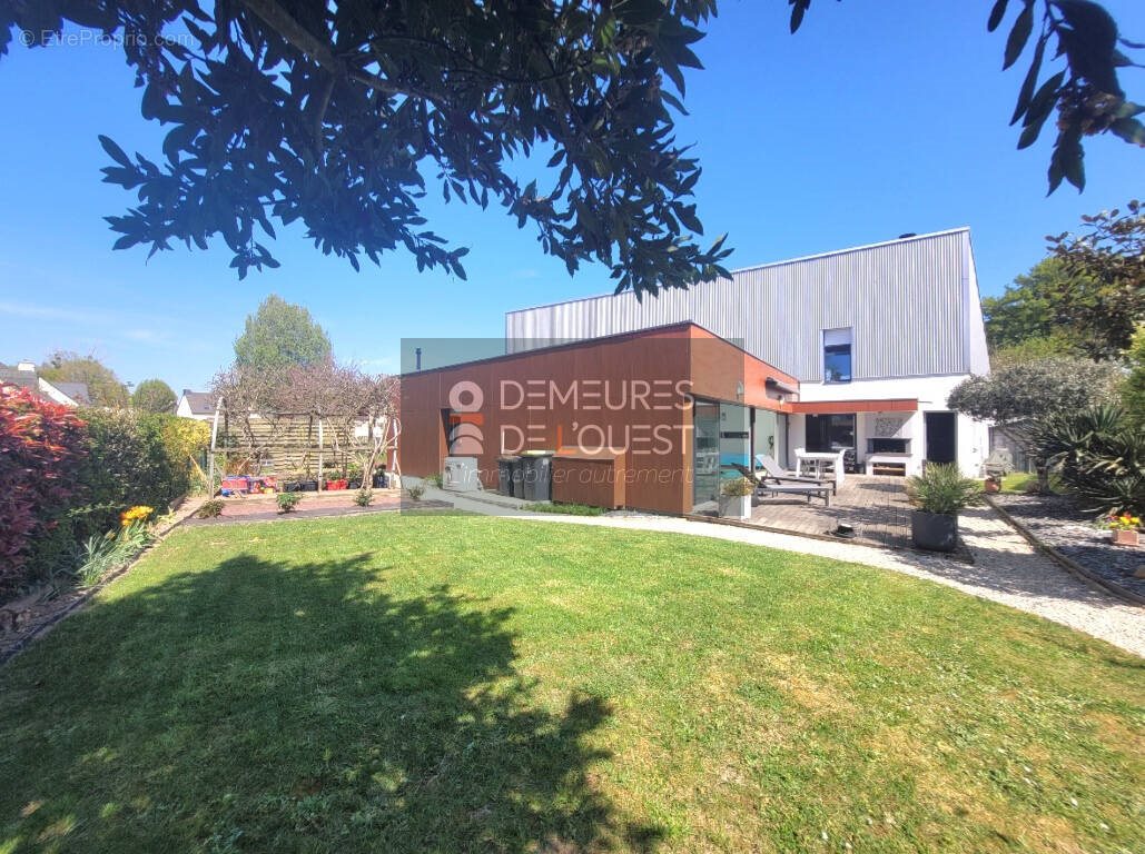 Maison à vendre, 236m², Guignen