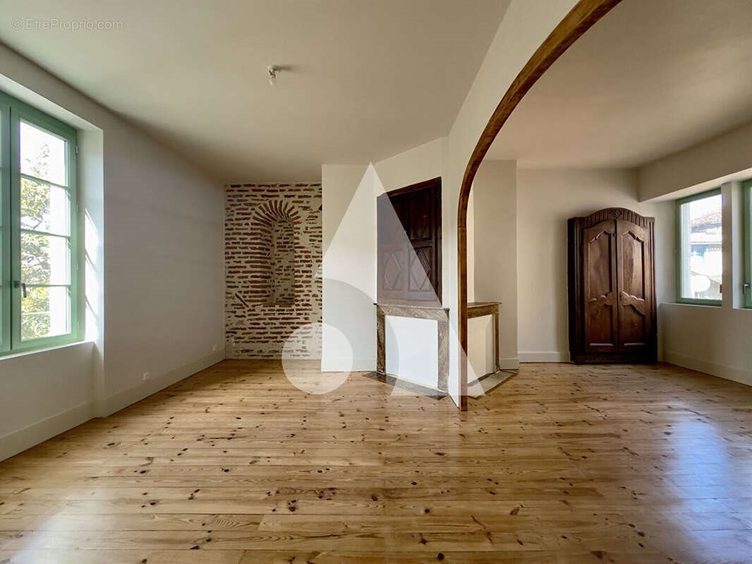 Appartement à vendre, 300m², Cahors