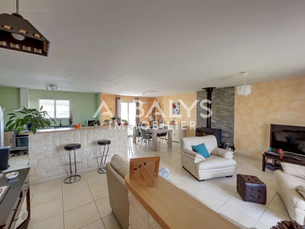 Maison à vendre, 98m², Saint-Martin-du-Bois