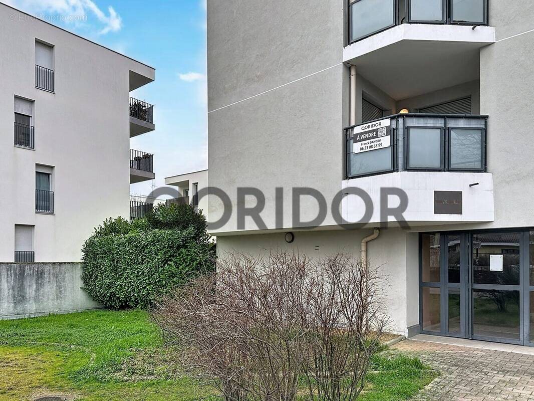 Appartement à vendre, 63m², Meyzieu
