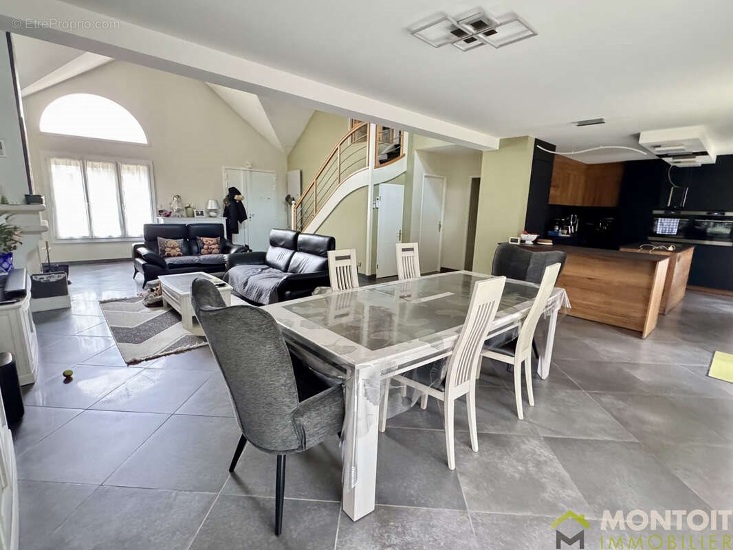 Maison à vendre, 177m², Thiais
