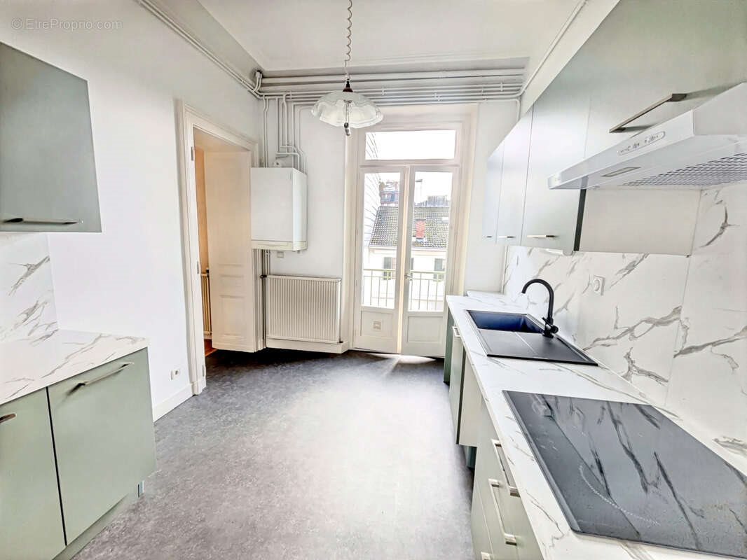Appartement à vendre, 107m², Aix-les-Bains