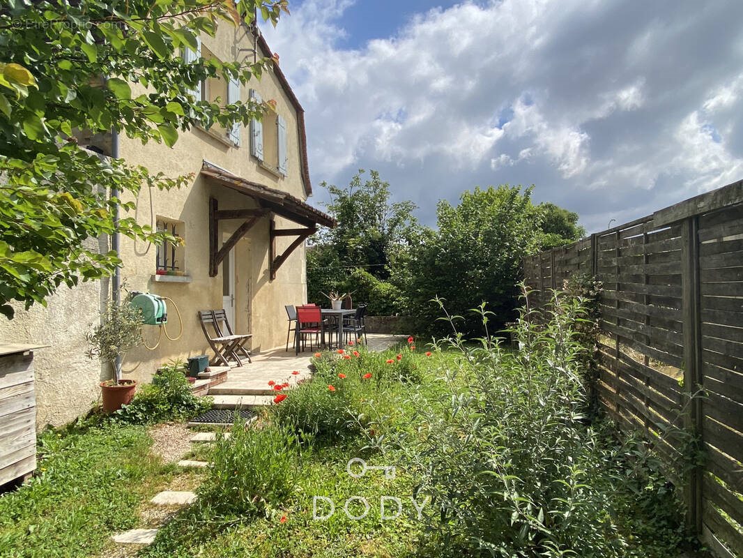 Maison à vendre, 70m², Bergerac