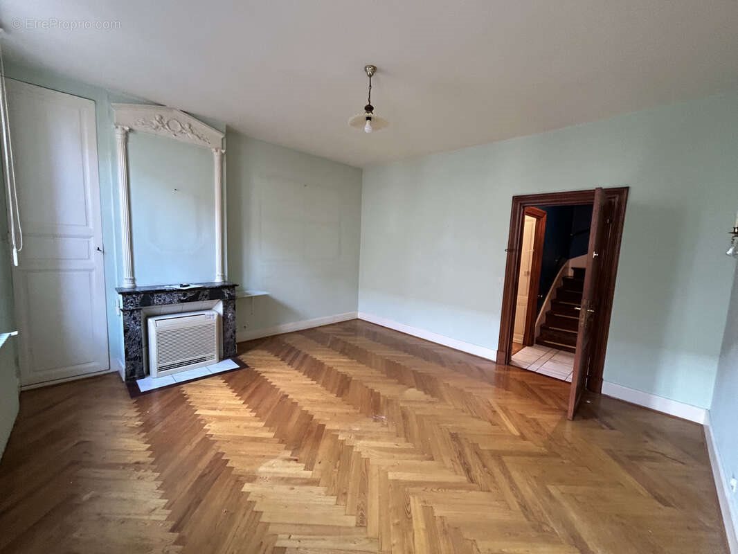 Maison à vendre, 255m², Agen