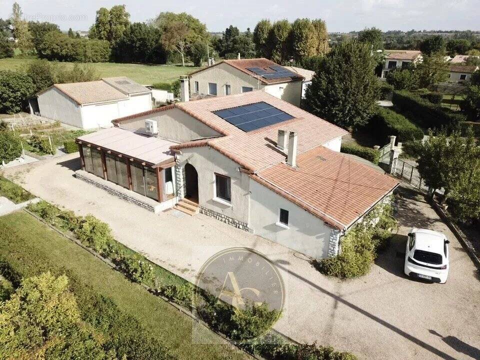 Maison à vendre, 120m², Villeneuve-la-Comptal