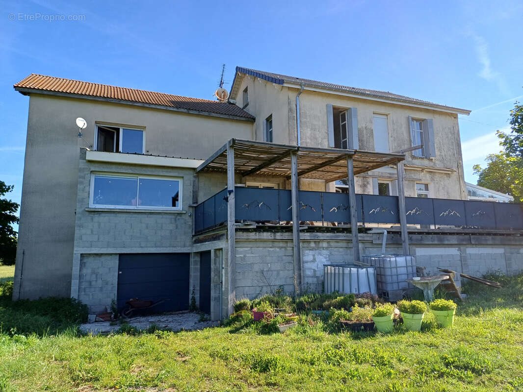 Maison à vendre, 250m², Saint-Agrève