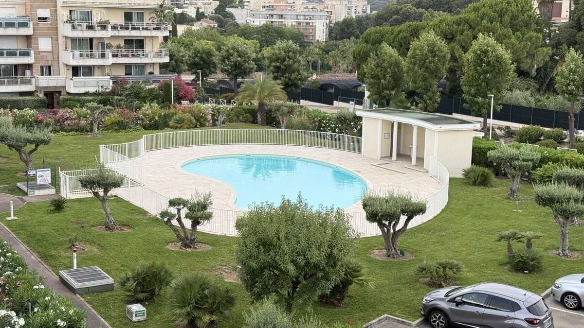 Appartement à vendre, 94m², Antibes