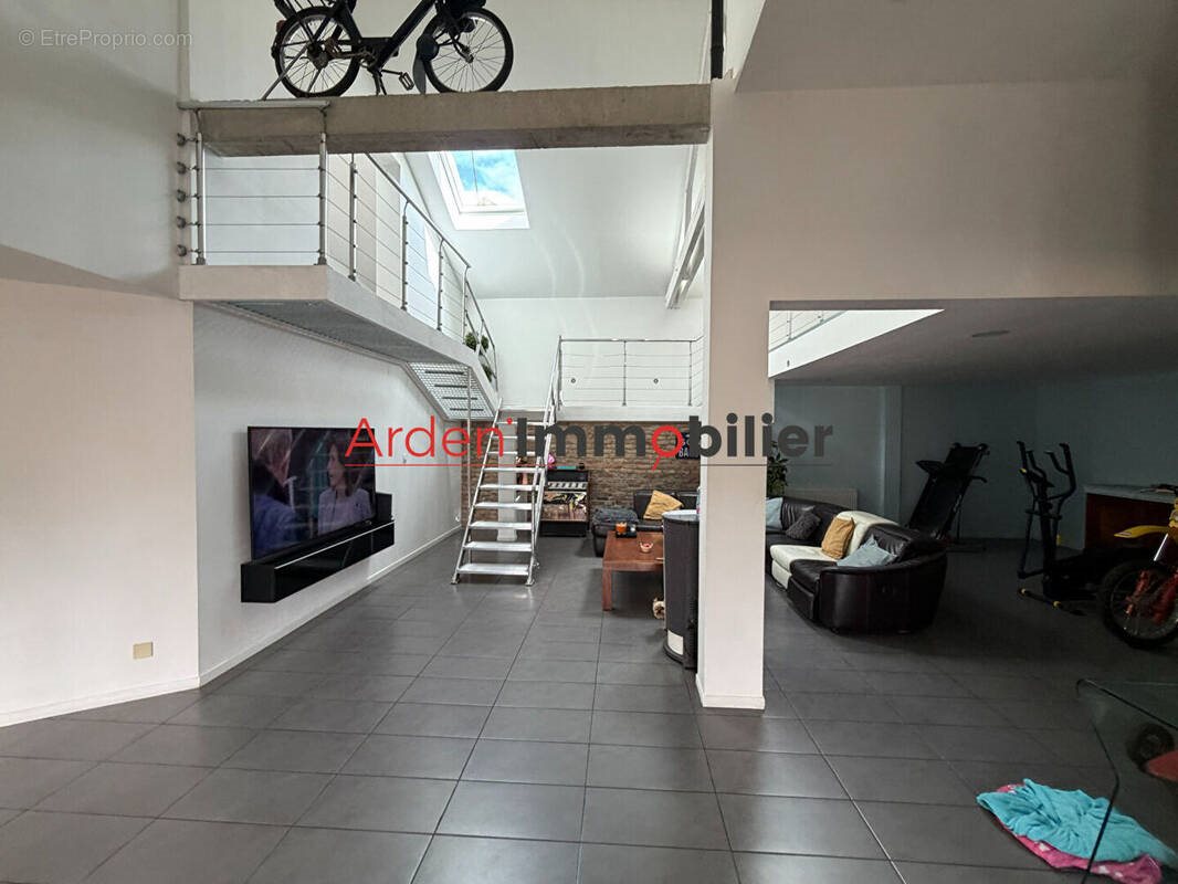 Maison à vendre, 254m², Rethel