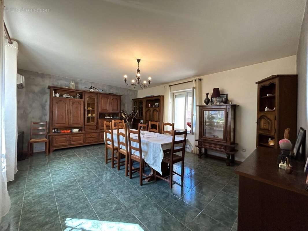 Maison à vendre, 223m², Marnay