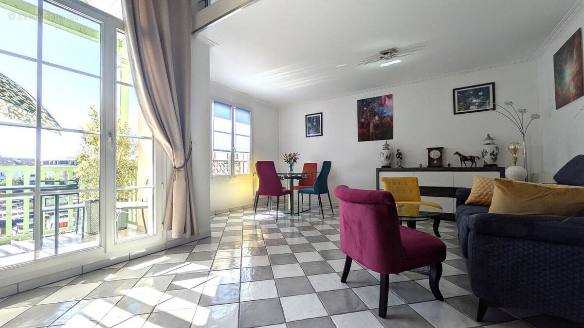 Appartement à vendre, 96m², Cergy