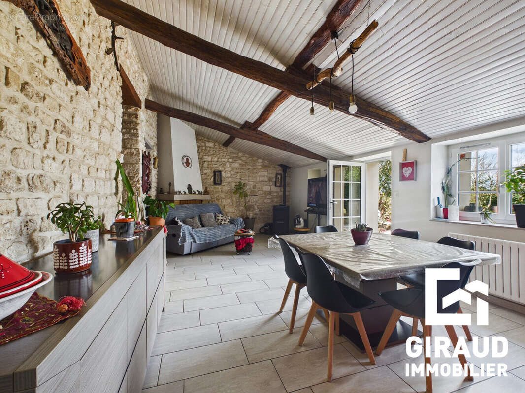 Maison à vendre, 135m², Pissotte