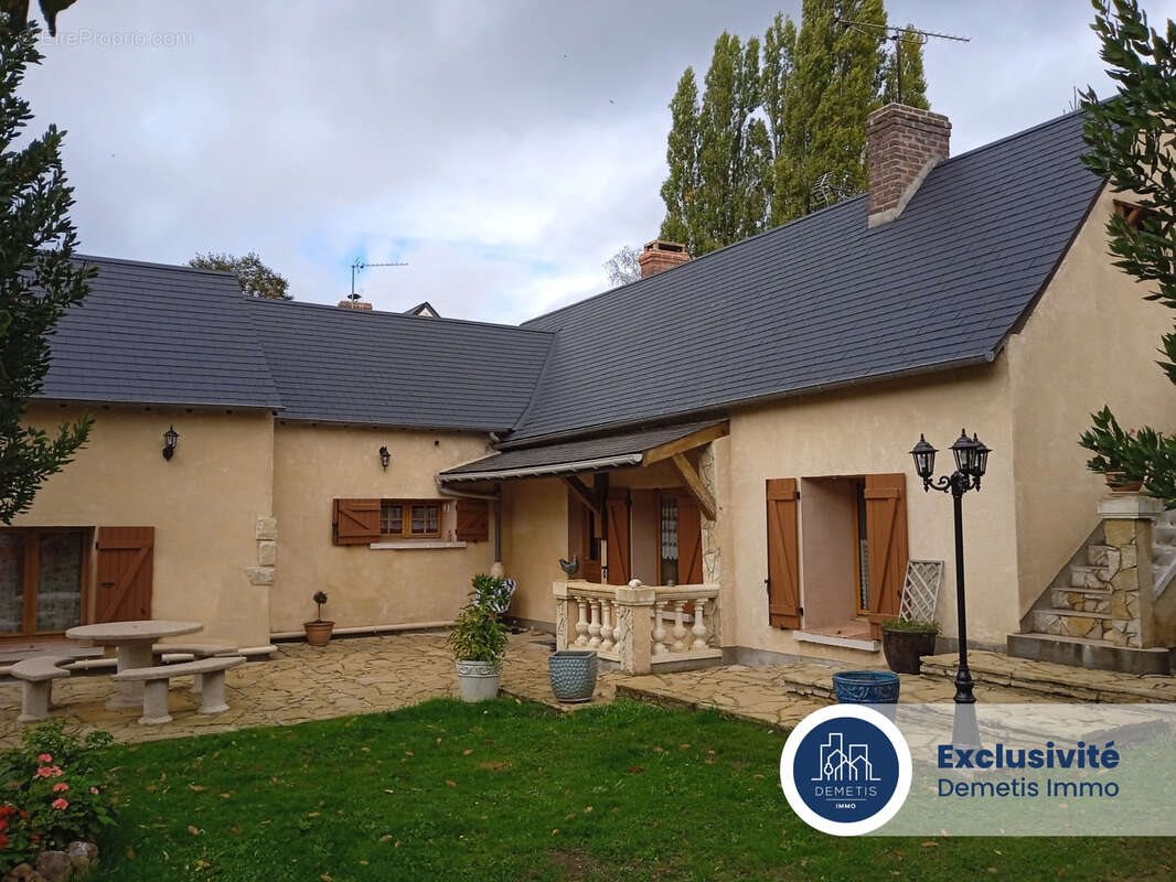 Maison à vendre, 207m², Aubigné-Racan