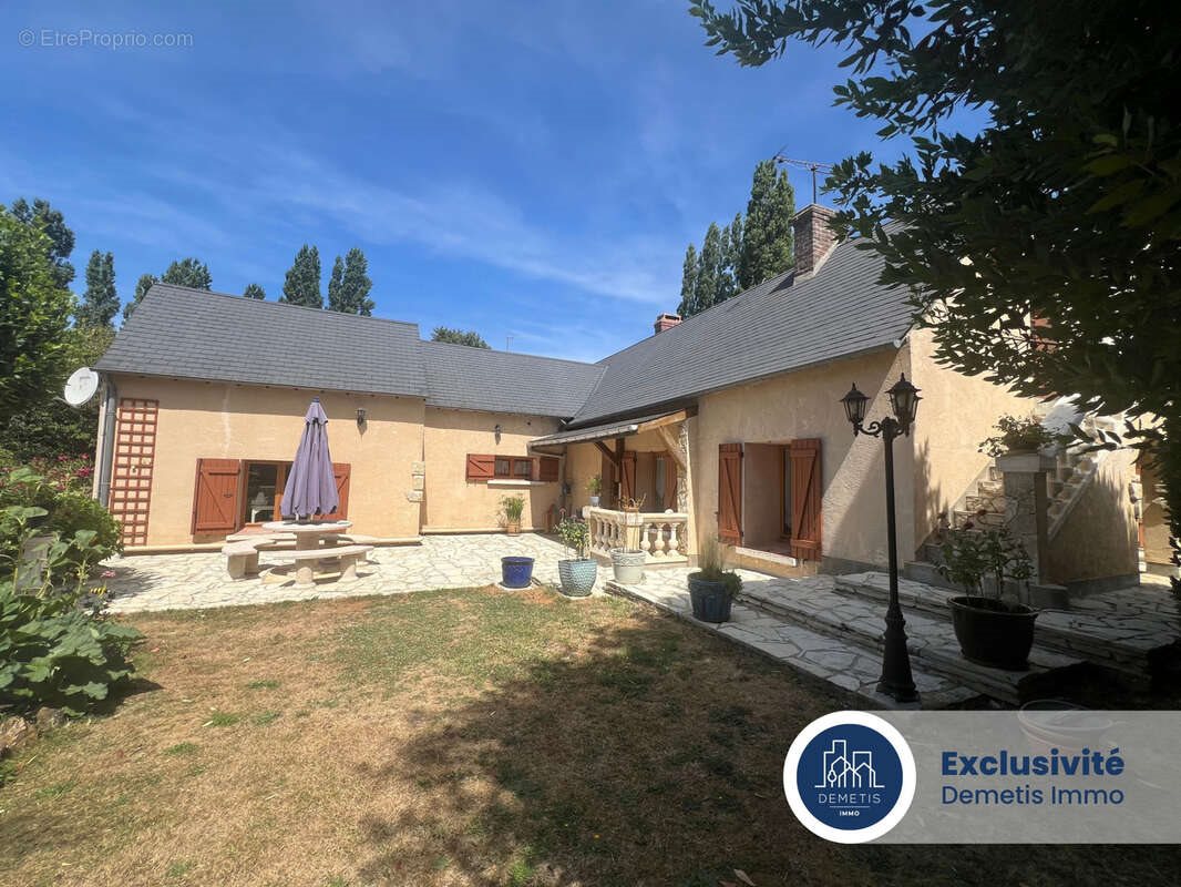 Maison à vendre, 207m², Aubigné-Racan