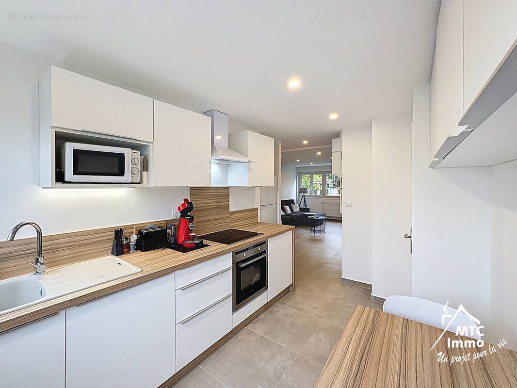 Appartement à vendre, 64m², Décines-Charpieu