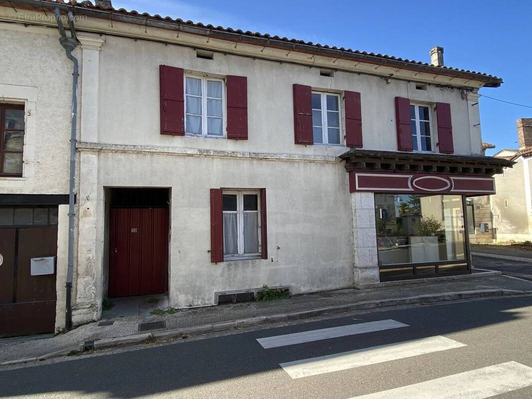 Maison à vendre, 114m², Saint-Séverin