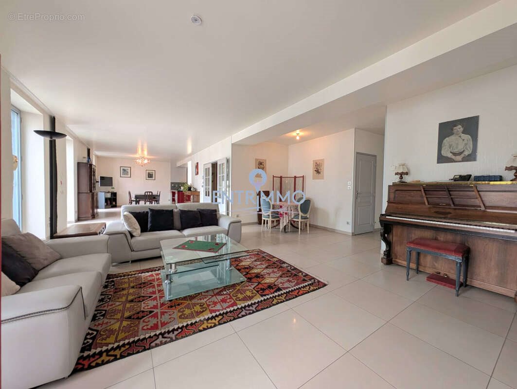 Appartement à vendre, 200m², Aix-les-Bains