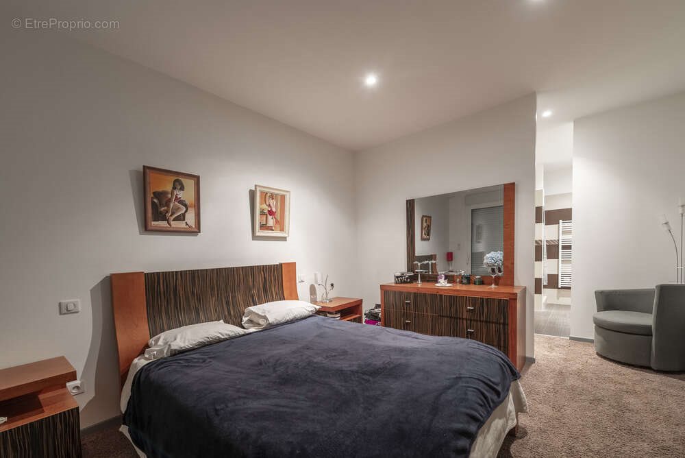Maison à vendre, 530m², La Ferté-sous-Jouarre