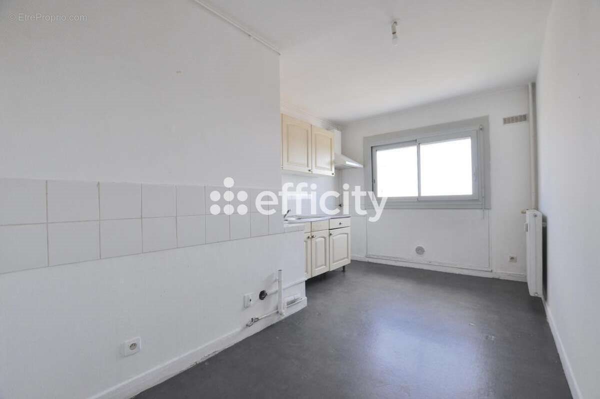 Appartement à vendre, 83m², Vénissieux