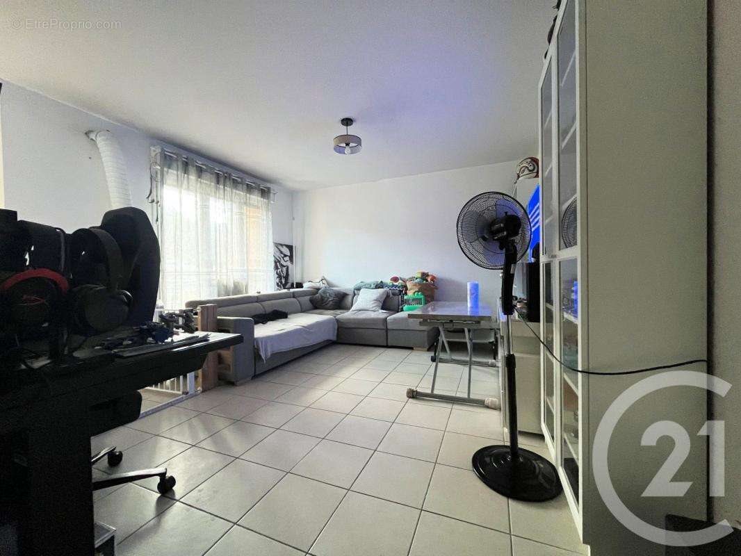Appartement à vendre, 58m², Saint-André-de-la-Roche