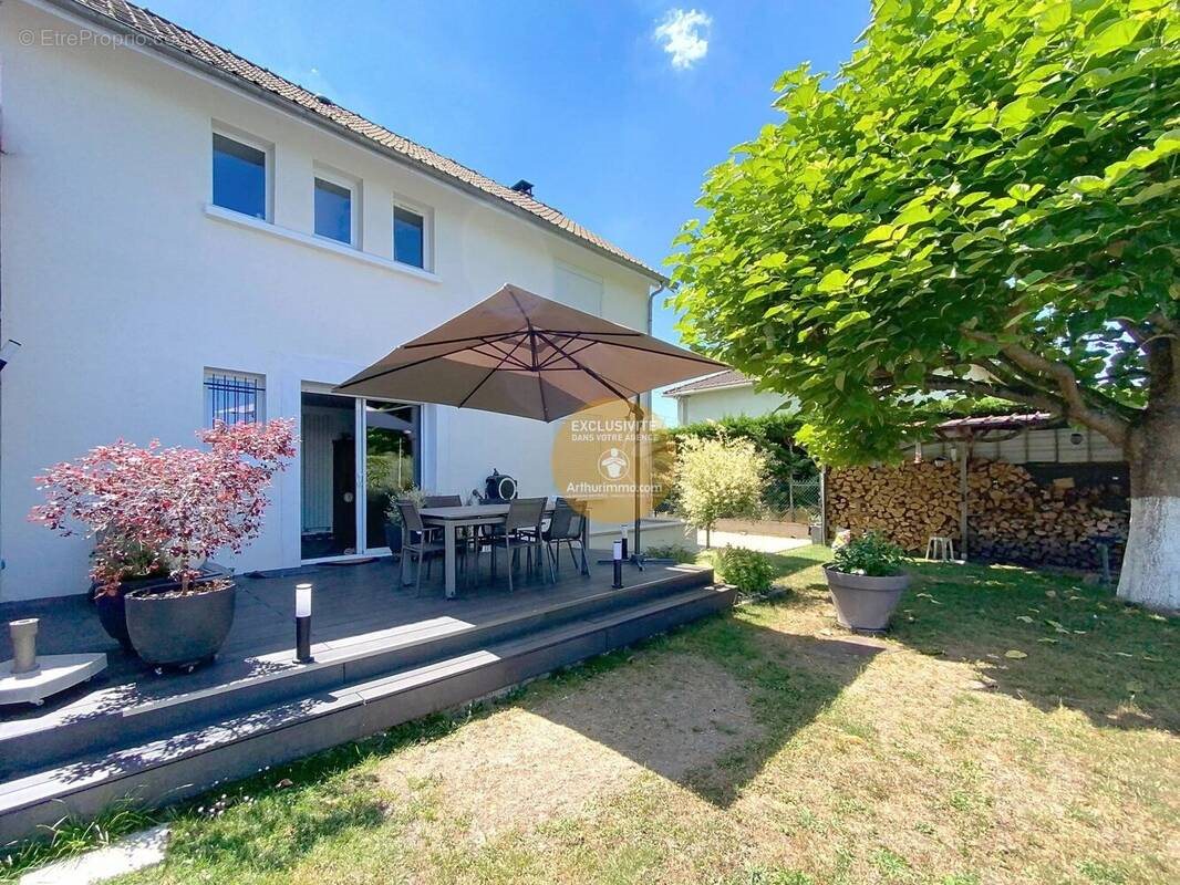 Maison à vendre, 151m², Lamorlaye