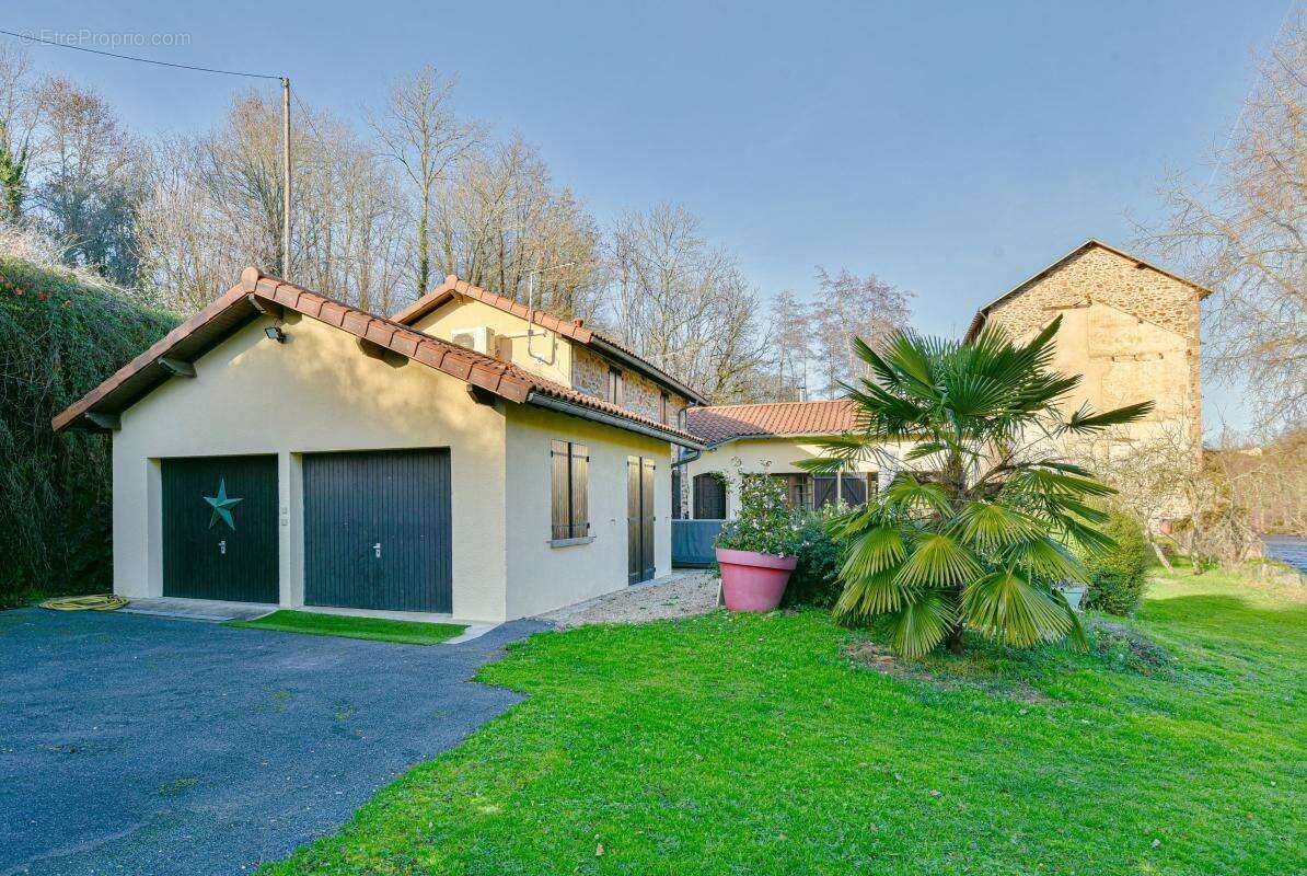 Maison à vendre, 146m², Saint-Yrieix-sous-Aixe