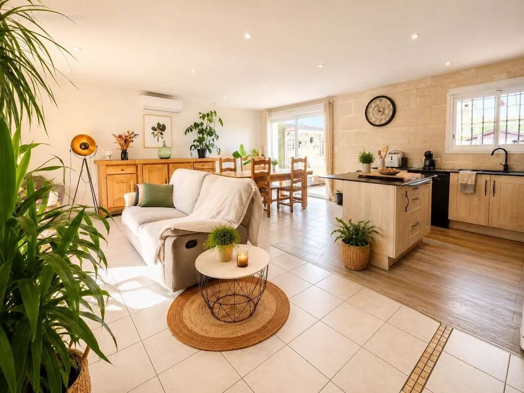 Maison à vendre, 85m², Teuillac