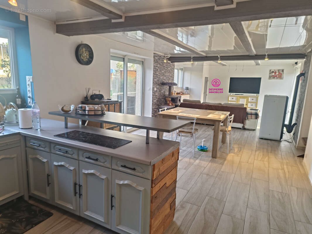 Maison à vendre, 100m², Chanas