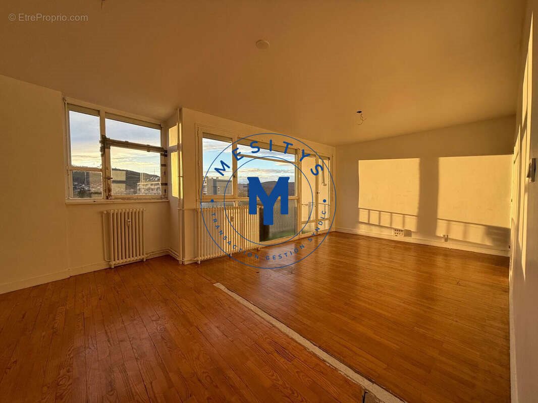Appartement à vendre, 65m², Firminy