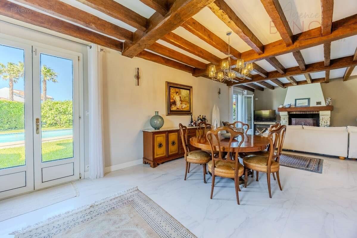 Maison à vendre, 170m², Bidart