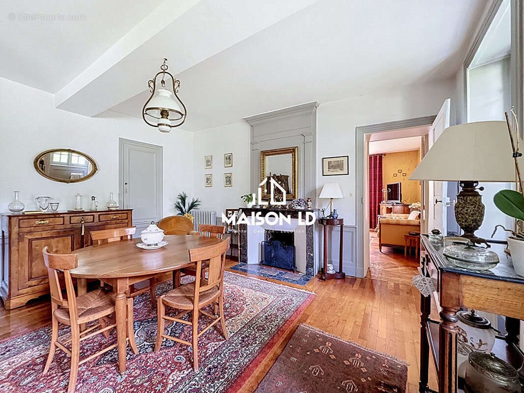 Maison à vendre, 219m², Falaise
