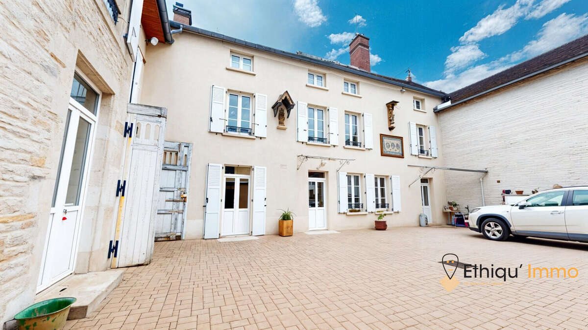 Maison à vendre, 314m², Bar-sur-Aube
